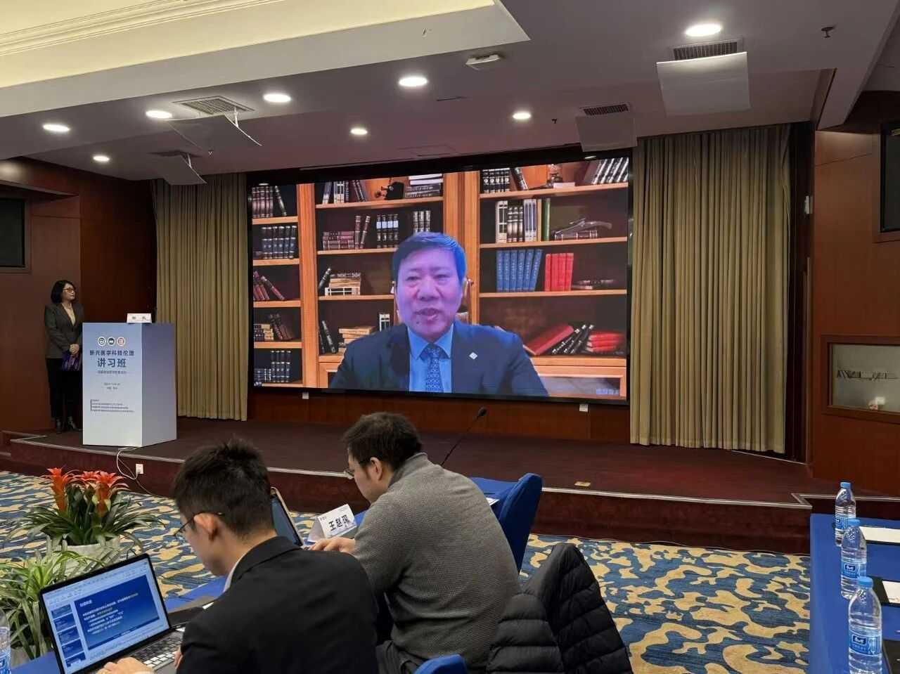 040b5b1ff3a2448b83666c47902257e7.jpg 3.jpg